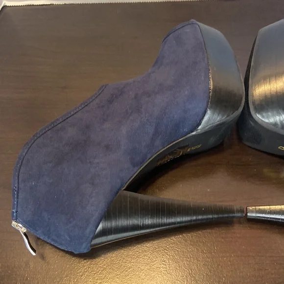 New Bakers Katlyn Navy Suede Peeptoe Booties Size 6 - Picture 8 of 12